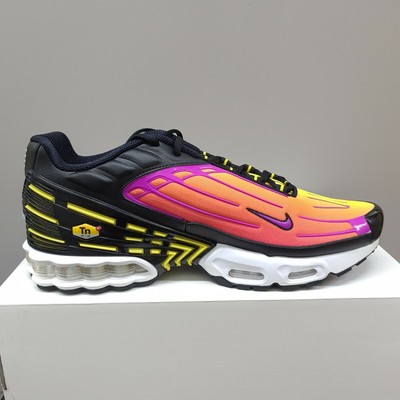 NIKE AIR MAX PLUS III \