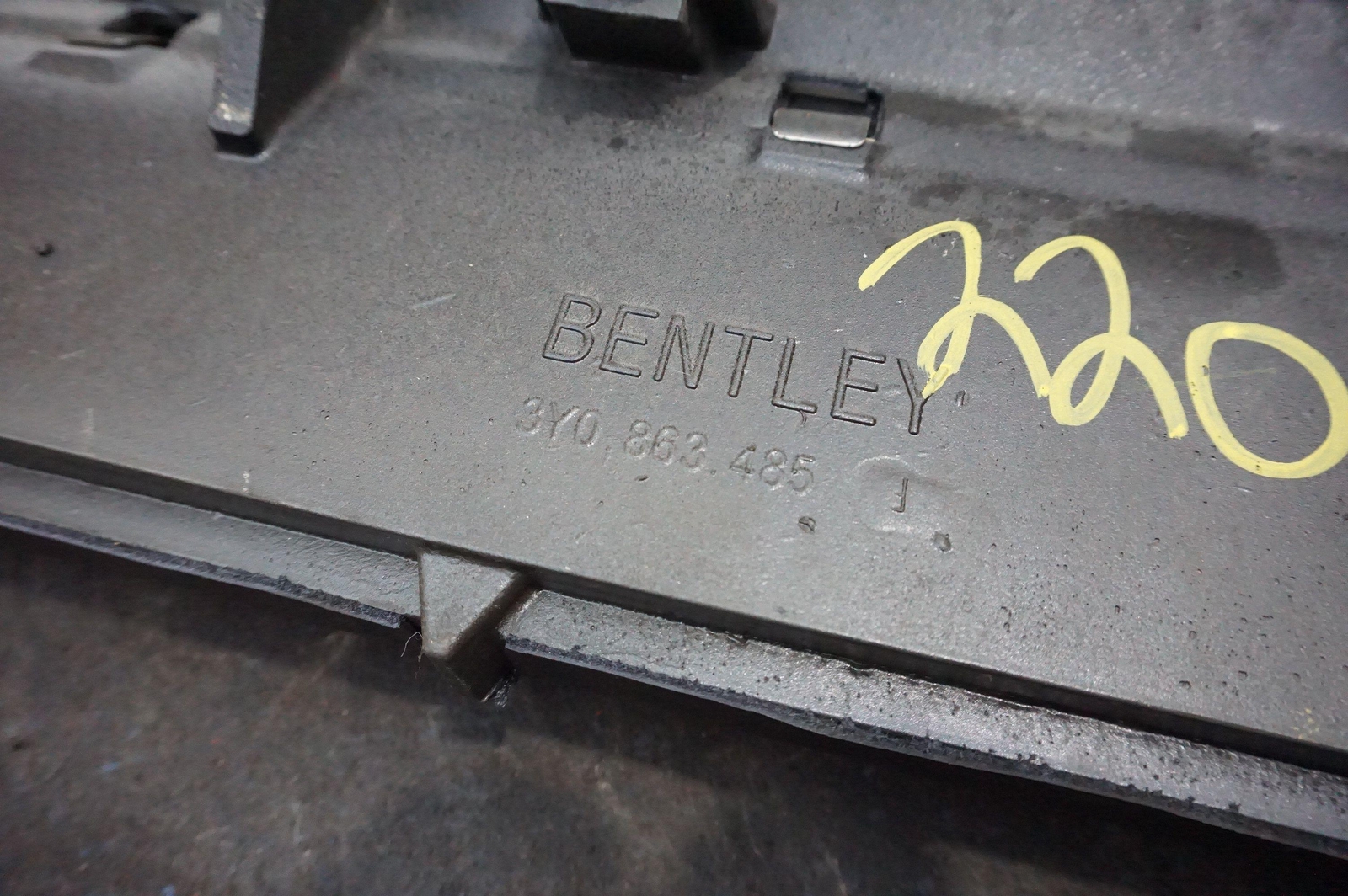 Rear Trunk Sill Lock Cover Carrier Panel 3Y0863459 Bentley Mulsanne 2010-2020
