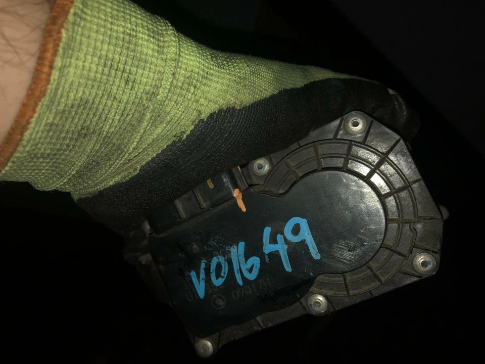 Toyota Spacia Throttle Body SR40 02/1998-12/2001 - image 2 of 4