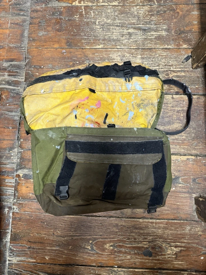 Original Freight Baggage Messenger Bag. Very Used! Read Description - Image 2 of 4