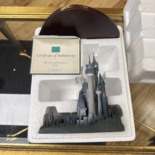 A Castle For Cinderella Enchanted Places Disney Classic Collection WDCC Disney