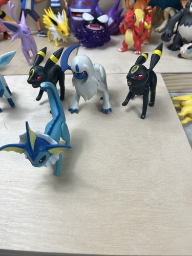Pokémon Figurine Lot 26 Evee Evolutions, Charizard, Gengar, Ash , Magmar *read* - Picture 11 of 24