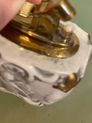 Royal Sealy Japan Three Graces Table Lighter White Gold Relief Vintage MCM NOS - Picture 7 of 14