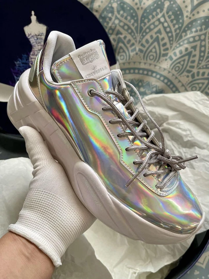 Onitsuka Tiger x Cenicienta Mujer US10 Corte Bajo Tenis Zapatos Iridiscentes Sin Usar Foto 3 de 4