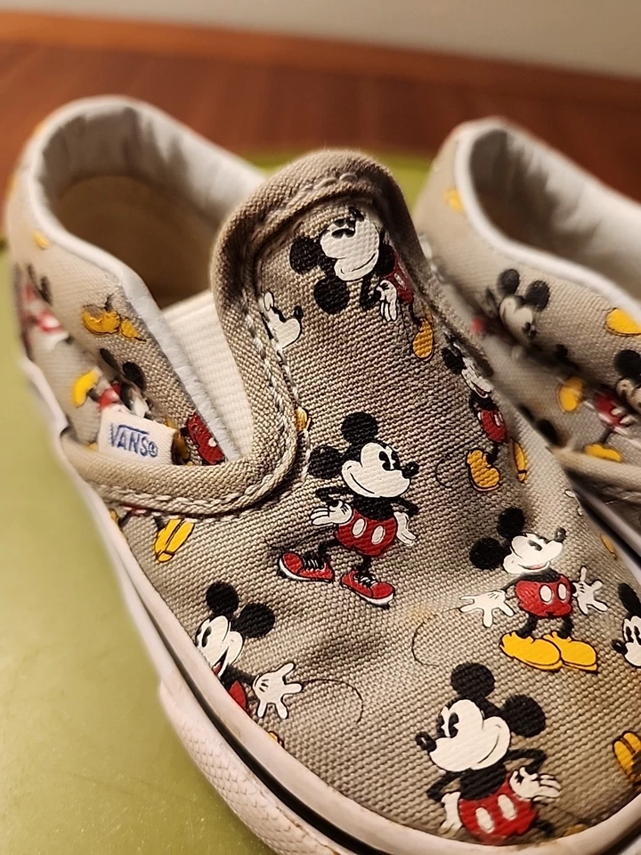 Vans Disney Mickey Mouse Classic Slip On Toddler Size 4.5 Gray sneakers - Image 2 of 4