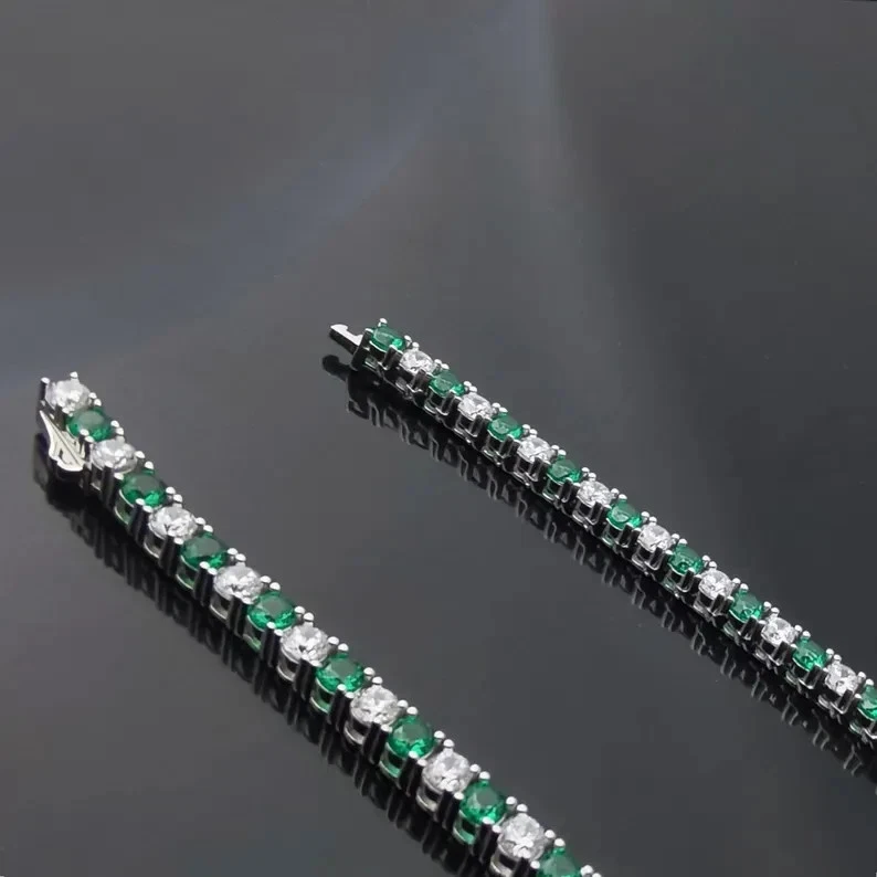 Gargantilla collar de diamantes esmeralda verde cultivada en laboratorio de 15 quilates de oro blanco de 14 quilates de más de 18" Foto 4 de 4