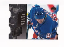 1998-99 Upper Deck Year of the Great One Tier 1 #GO4 Wayne Gretzky SN0922/ 1999