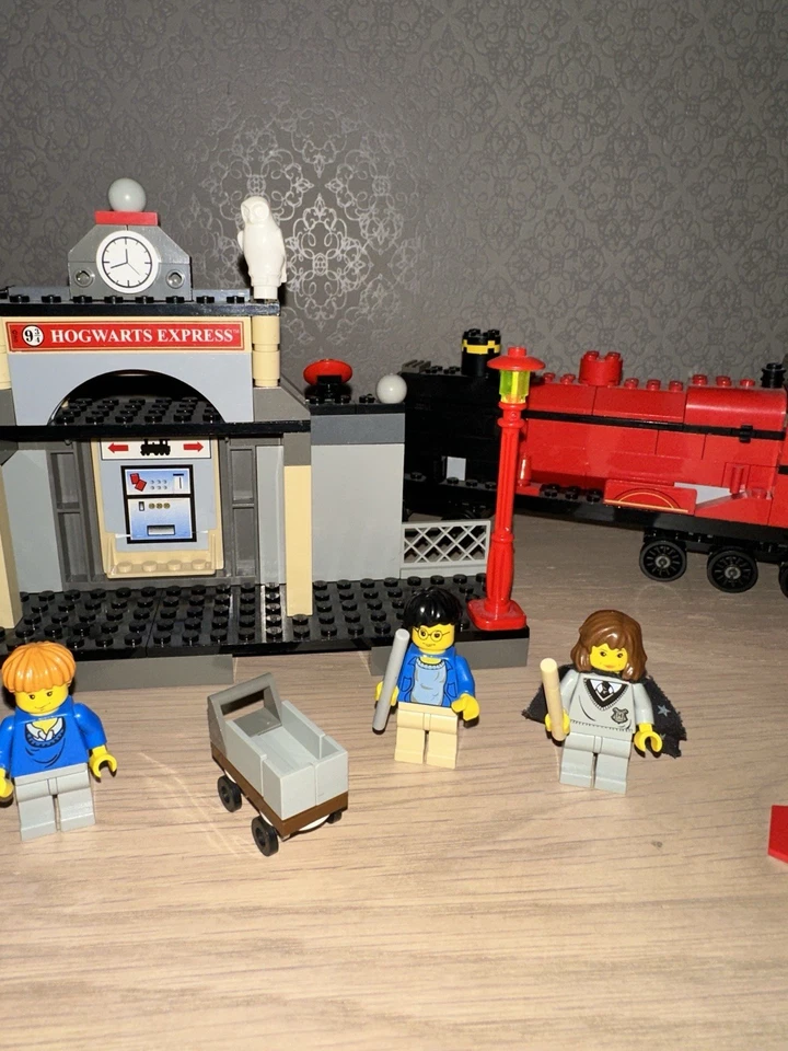 LEGO Harry Potter 4708 Hogwarts Express, photo 4 sur 5