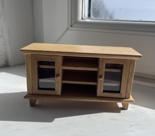 Drewniany domek dla lalek Jednostka telewizyjna Salon 1:12 Miniatura