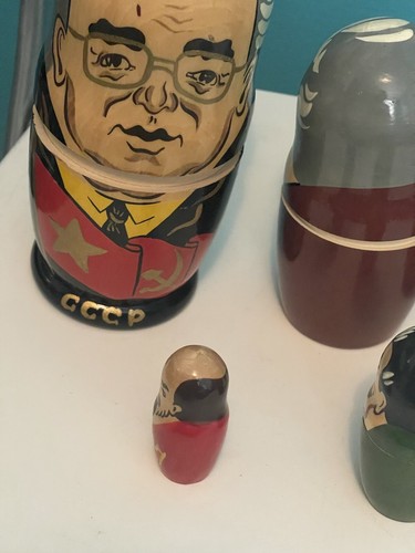 Wooden Nesting Dolls , Vintage 5 Total - Picture 10 of 10