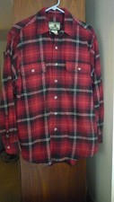 FIELD AND STREAM RED PLAID HEAVY FLANNEL MEN'S SHIRT SIZE M