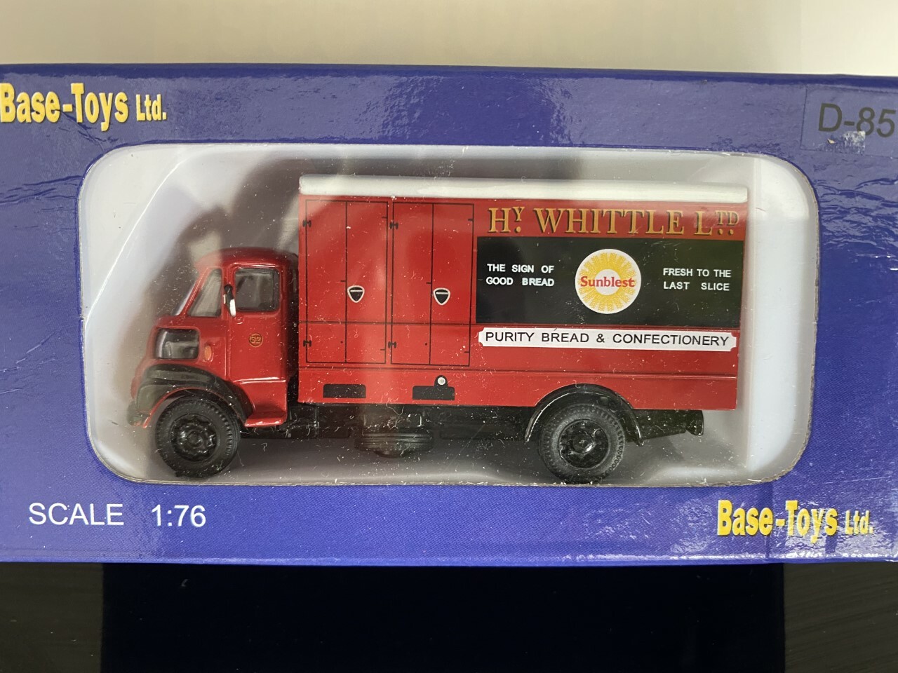 Picture 5 of 24