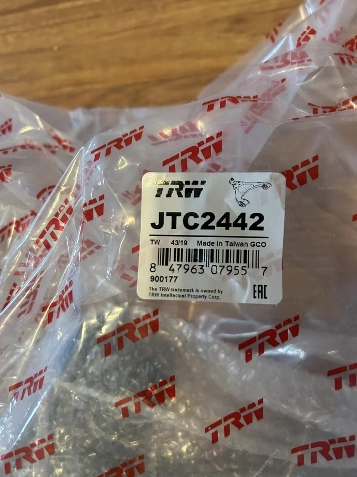 Brazo de control inferior delantero derecho e izquierdo con rótulas para Honda CR-V 2007-2011 Foto 2 de 4