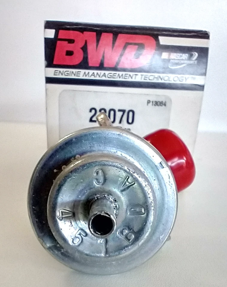 Regulador de presión de inyección de combustible BWD 23070 para Hyundai Accent 95-99 1,5 L-L4 Foto 4 de 4