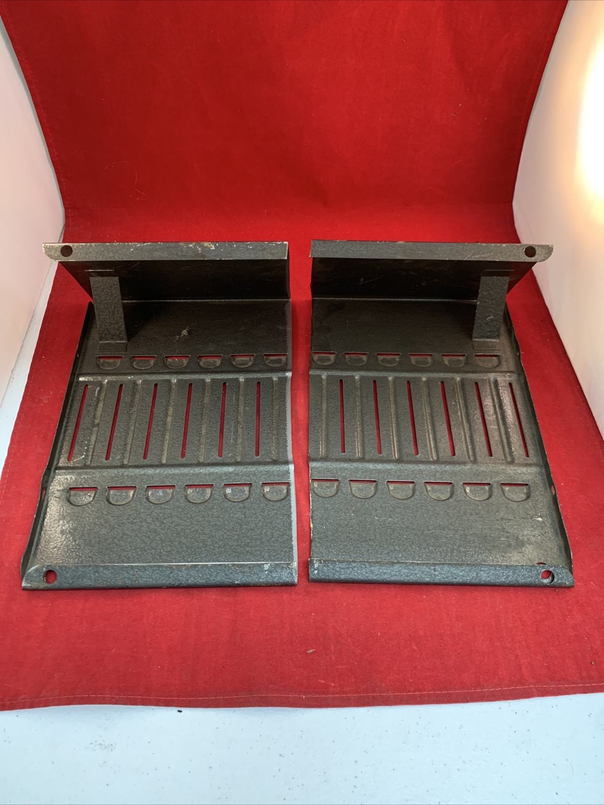 VINTAGE HASTINGS PISTON RINGS METAL SIGN BOOK CATALOG RACK DISPLAY