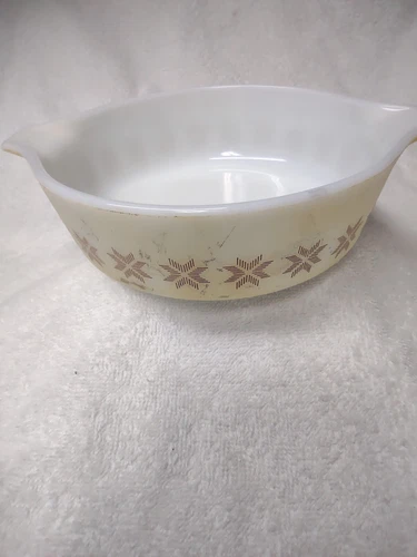 Vintage Pyrex Town and Country 471 -- 1 Pint Casserole (No Lid)