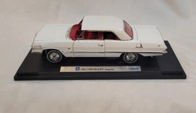 Model Car White Welly 9865