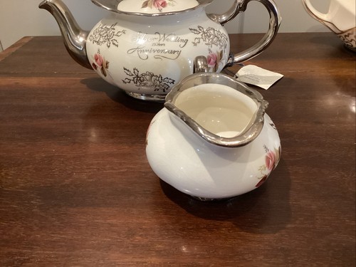 Price Kensington Silver Anniversary 25 Years. Teapot And Milk Jug. Roses - Picture 15 of 19