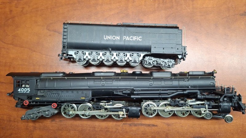 Ho Rivarossi Big Boy with DCC / Sound and Smoke.