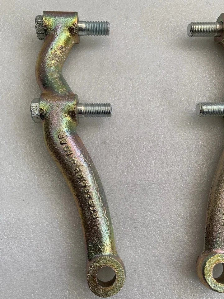 MGB GT & Roadster Steering Arms BTB396 BTB397 1962-1980 LH & RH pair - Image 3 of 4