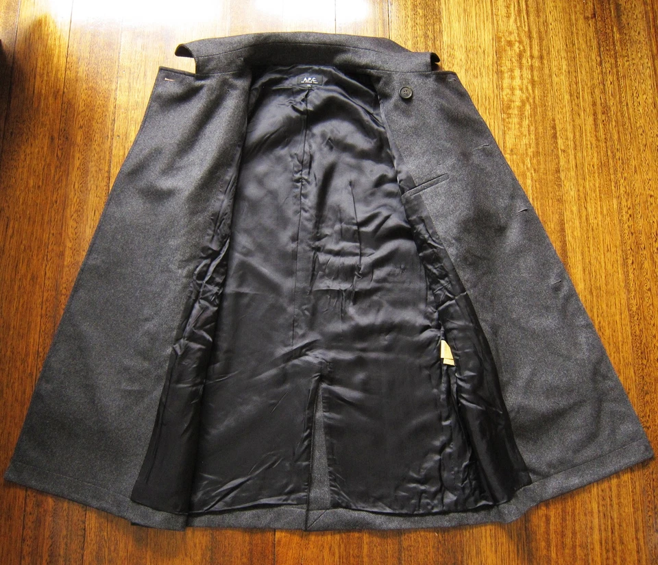 A.P.C Rue Madame Paris Men’s Grey Tweed Wool Double-Breasted Coat (Size XS) - Image 4 of 4