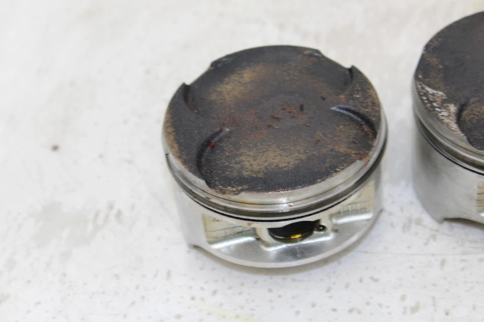 96-03 KAWASAKI NINJA ZX7R MOTOR BLOQUE PISTONES Foto 2 de 4