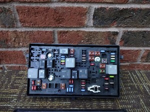 10 2010 Buick Lacrosse Allure Fuse Box Relay Junction ... buick allure fuse box 