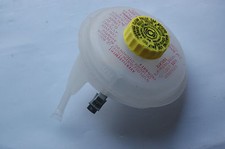 Bremsflüssigkeitsbehälter Ausgleichsbehälter VW Passat B5  Audi A4 95-01 +Sensor
