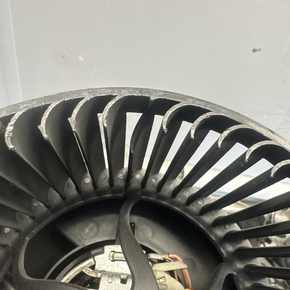 2004 AUDI TT 8N AQUECEDOR VENTILADOR MOTOR RESISTOR 1J2819021B - Imagem 4 de 4