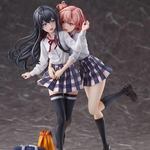 Yukino Yukinoshita Yui Yuigahama Collectible Figure, 1/8 Scale
