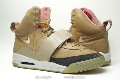 NIKE AIR YEEZY USED SIZE 10.5 NET TAN KANYE WEST 366164-111