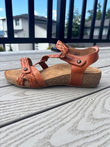 Taos Footwear Trulie rotbraune Damen-Ledersandale mit Riemen Keilabsatz Größe 10,5 - Bild 3 von 10