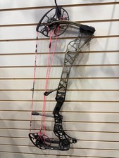Used Mathews Lift 29.5 in ambush fade to black with Threadz custom strings