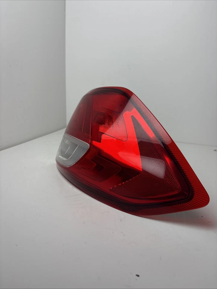 Luz trasera izquierda Ford Ecosport 2018 conductor lámpara Gn15-13405-CD fabricante original Foto 3 de 4
