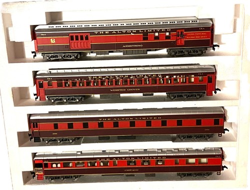 AHM Rivarossi 1920er HO Chicago & Alton "B" Set mit Innenräumen. - Bild 6 von 6