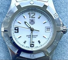 TAG Heuer 2000 Professional Weisses Zifferbla...