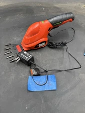 Black & Decker  GSL35 Garden  Shear  3.6 V With 1 Blade Tested  Works W/Charger