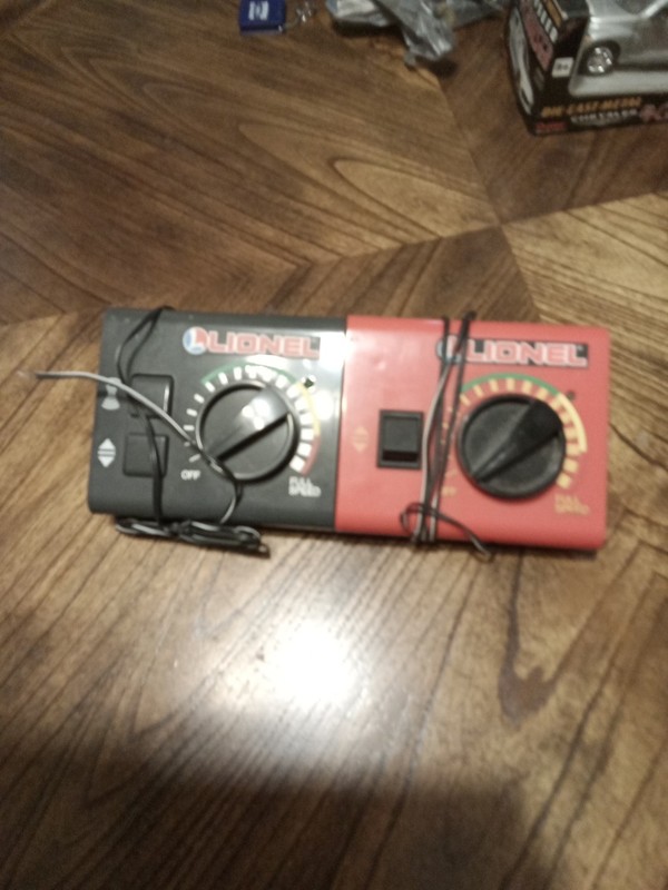 2 Lionel Speed Controllers O Gauge  With Ac Power