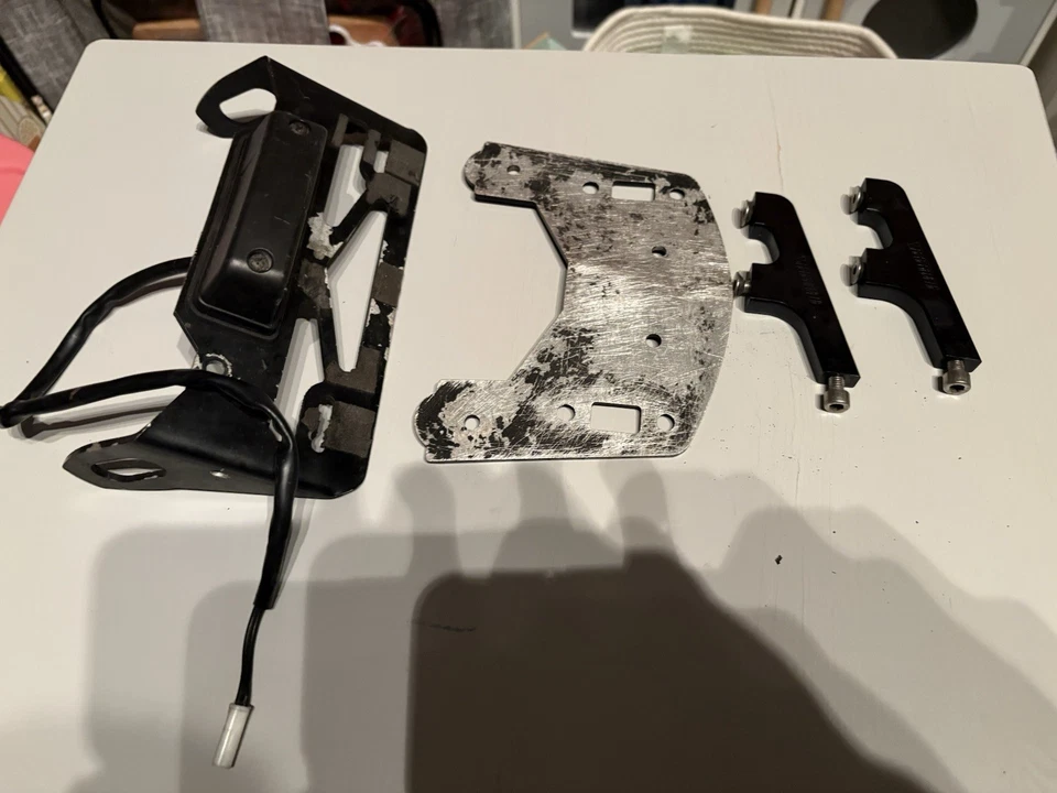 Harris Performance Tail Tidy for Suzuki GSX-R1000 K3 - Image 2 of 4