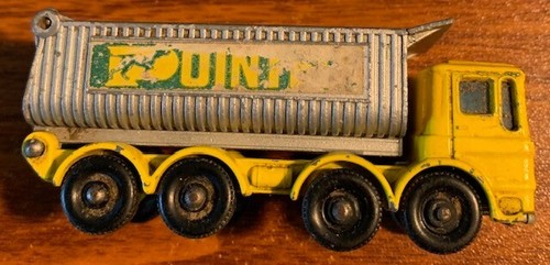 Vintage 1969 Matchbox #51 8-Wheel Tipper Pointer Truck Scratches Made in England - Picture 2 of 4