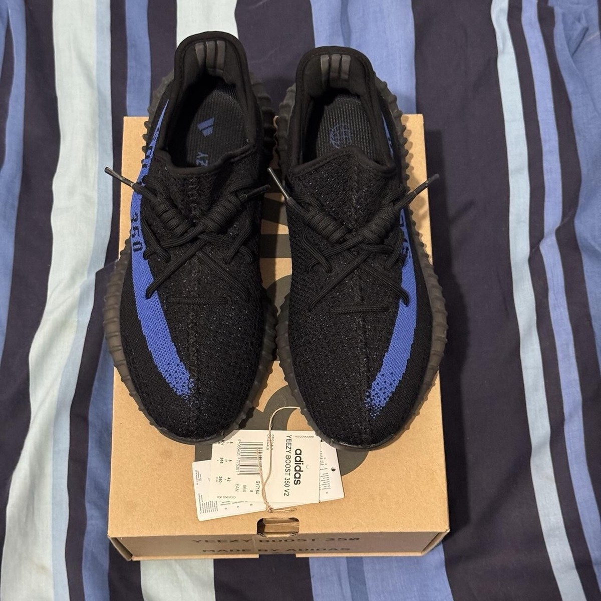 Size adidas Yeezy Boost 350 V2 Low Dazzling Blue UK