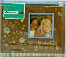 K Company Brownie Girl Scouts Scrapbook Photo Album , Holds 200 4" x 6" photo