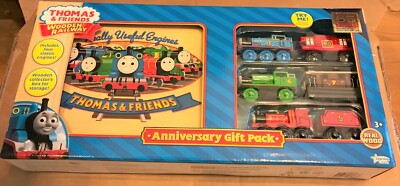 65th Anniversary Gift Pack Thomas & Friends Wooden Exclusive 5-Train Lot LC98073