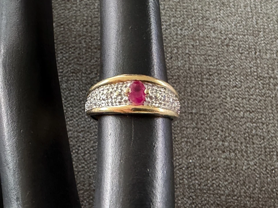 Bague en or jaune 18 carats -Rubis et diamants - Photo 4/4