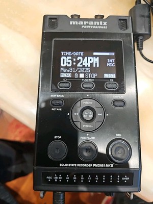  Marantz PMD661 MKII Professional + Recorder chargers  + 32G SD CARD 