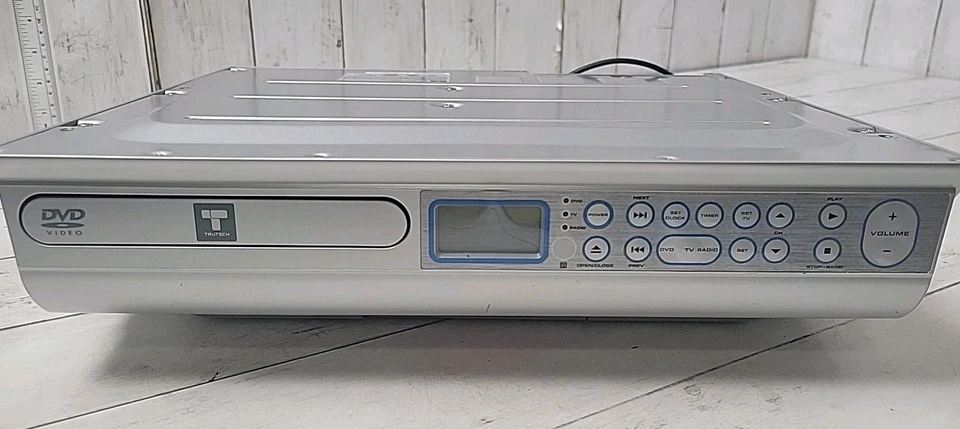 Trutech KLV3170 Space Saving Kitchen 7” LCD TV-DVD Player Radio Remote No Mount - Image 3 of 4