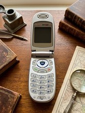 Vintage Verizon Flip Phone - Classic Silver Compact Cellular Phone - Untested