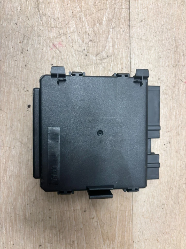 MERCEDES BENZ GL450 ML550 R350 06-12  TRUNK LID LIFTGATE CONTROL MODULE - Image 2 of 3