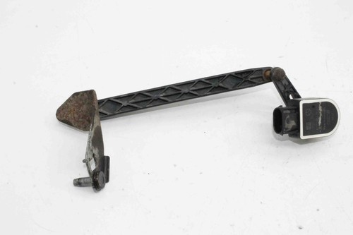 MERCEDES-BENZ S W222, V222, X222 Höhenstandsensor hinten links 28965079