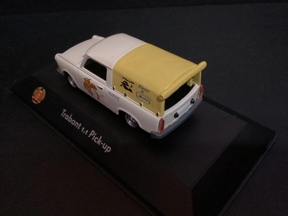 Trabant 1.1 Pickup With Tent 1990 Atlas Diecast Vehicle in 1/43 scale - Image 3 of 4